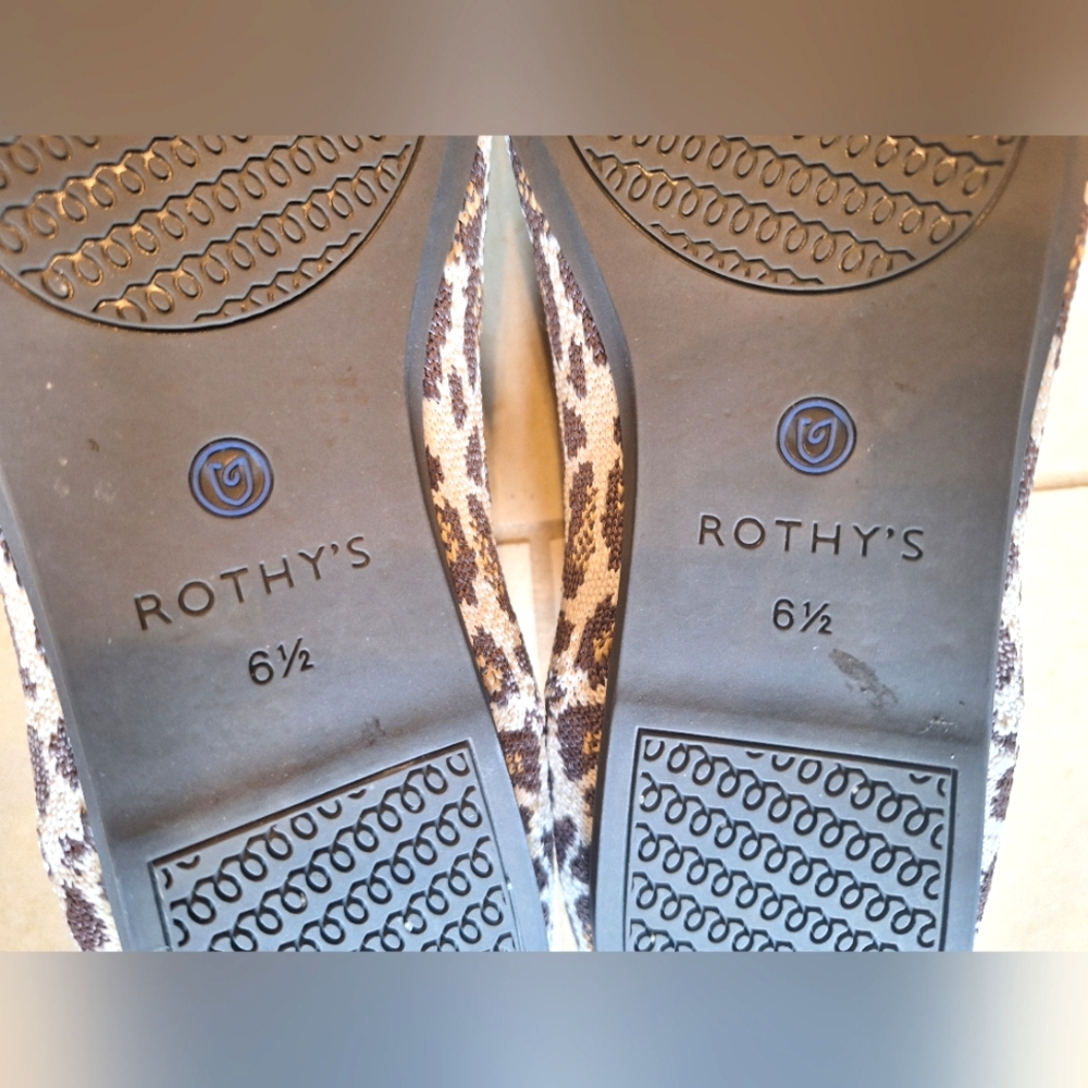 Rothy's women's leopard print with red and blue detail round toe flats -size 6.5 - Picture 10 of 10